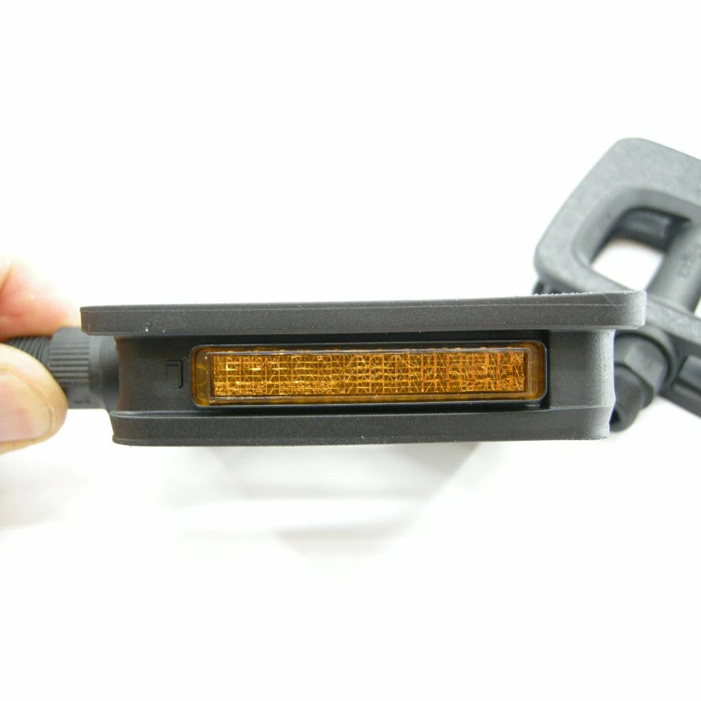 Bike Attitude C211 Pedal Mit Reflektoren 2 Bike Attitude C211 Pedal Mit Reflektoren – Bild 2