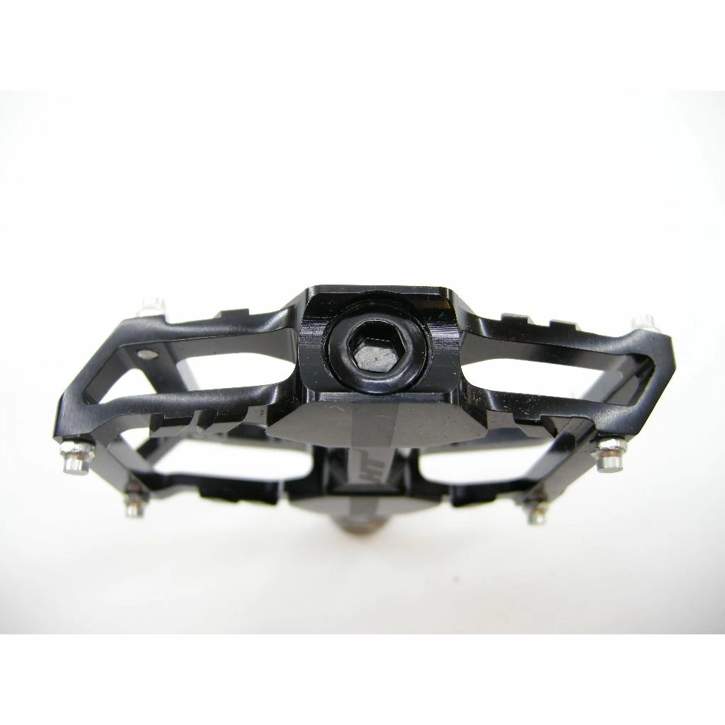 Titelseite -Günstiges Zubehör Geschäft 37963 3 DD 256