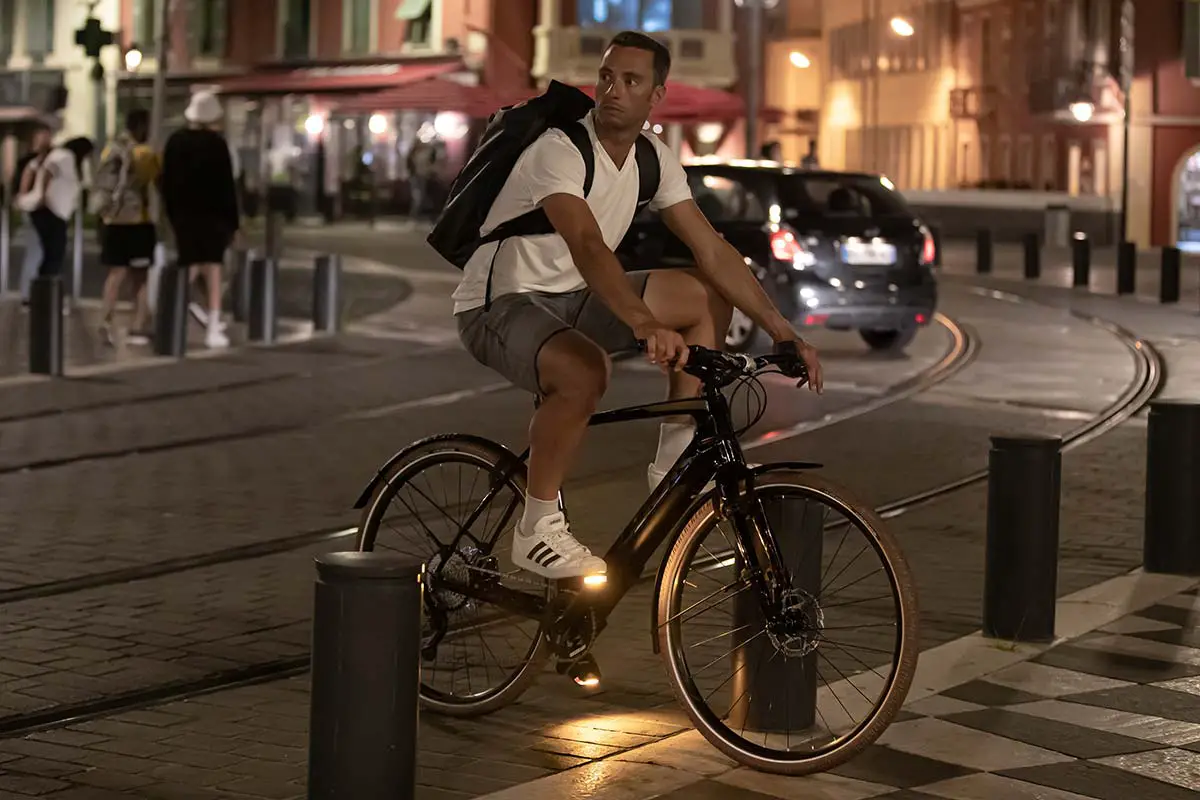 Titelseite -Günstiges Zubehör Geschäft 4